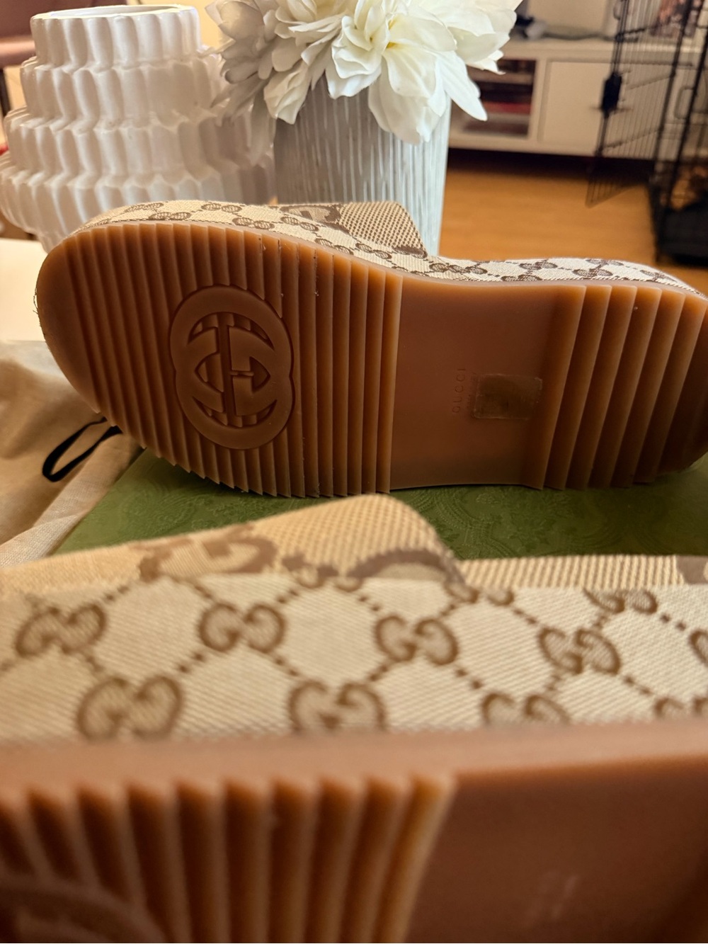 Gucci Beige Brown GG Canvas Slide Sandals - Picture 4 of 12
